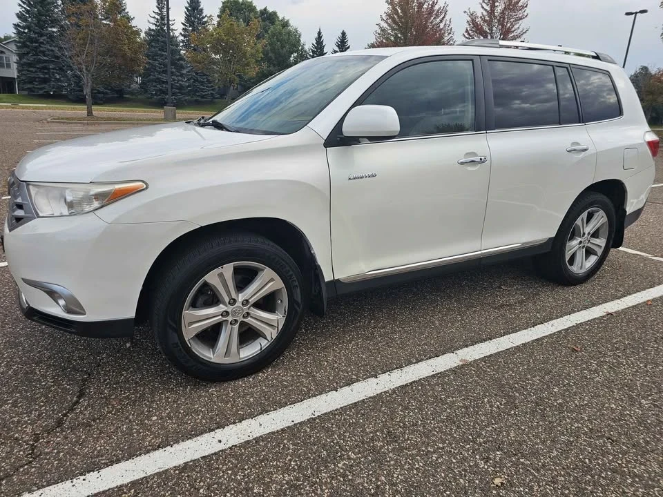 2012 Toyota Highlander - Image 17 of 18