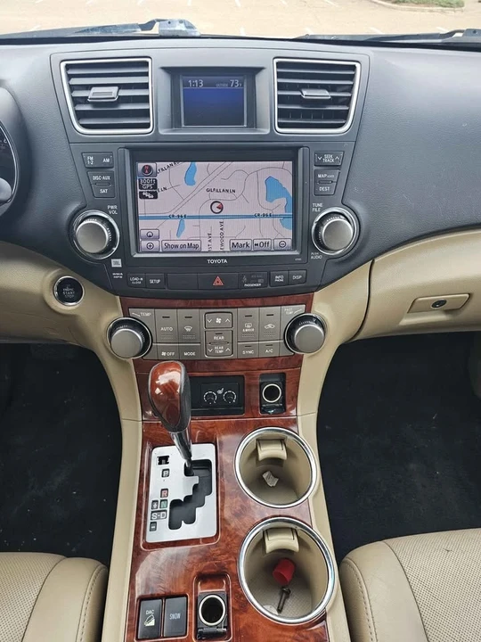2012 Toyota Highlander - Image 12 of 18