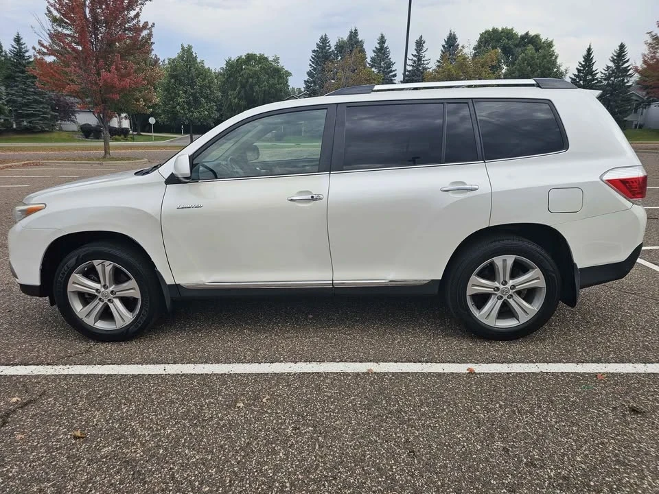 2012 Toyota Highlander - Image 3 of 18