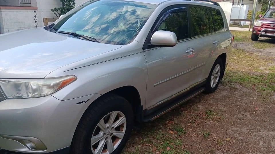 2012 Toyota Highlander - Image 9 of 19
