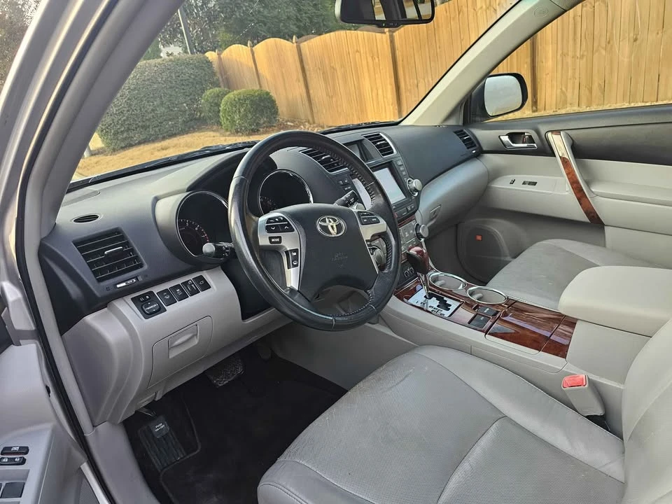 2012 Toyota Highlander - Image 6 of 12