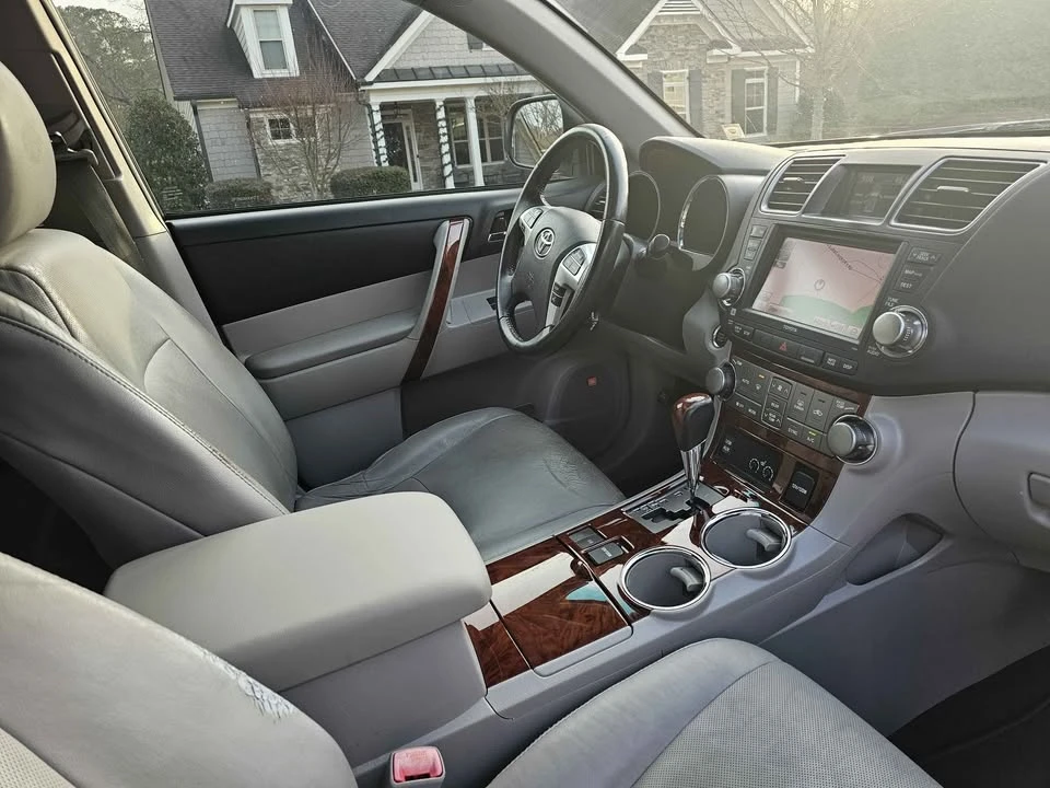 2012 Toyota Highlander - Image 5 of 12