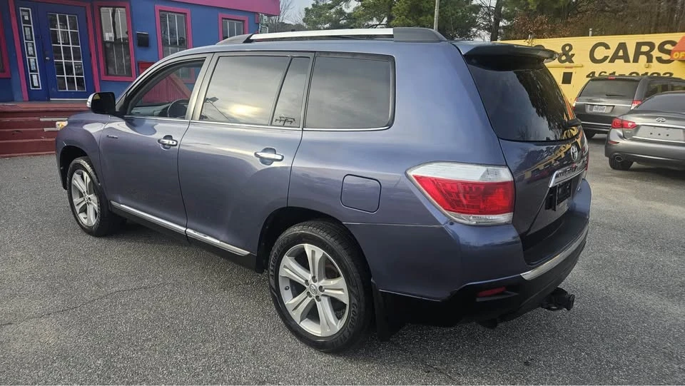 2012 Toyota Highlander - Image 10 of 19