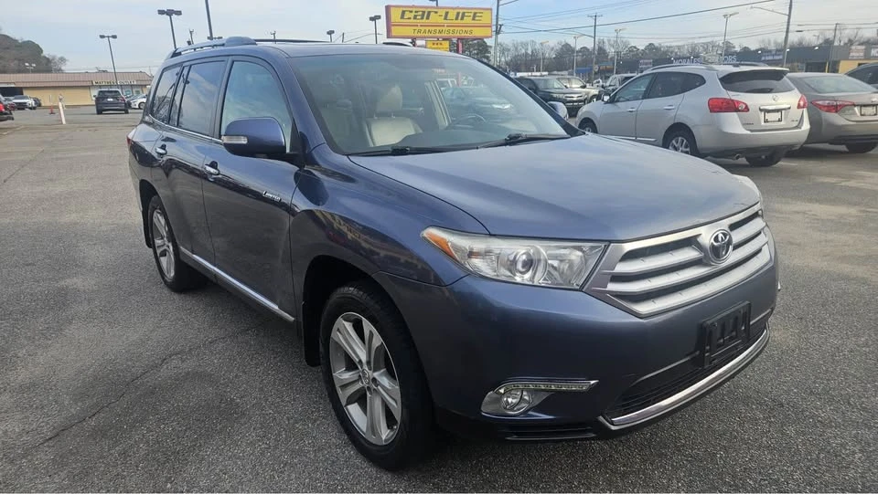 2012 Toyota Highlander - Image 3 of 19