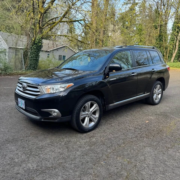 2012 Toyota Highlander - Image 2 of 15