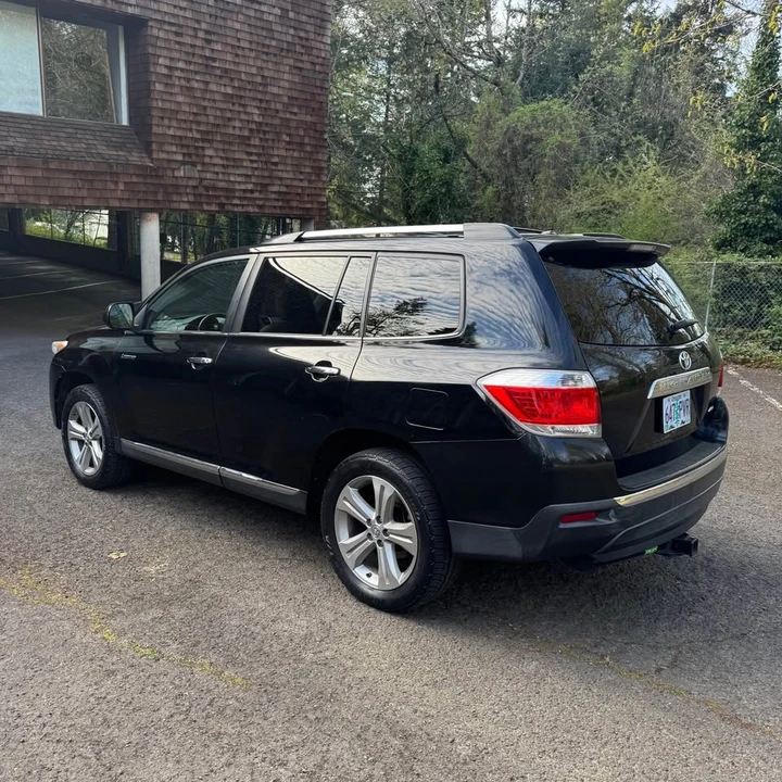 2012 Toyota Highlander - Image 3 of 15