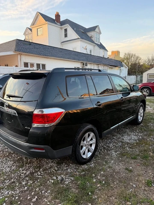 2012 Toyota Highlander - Image 6 of 19