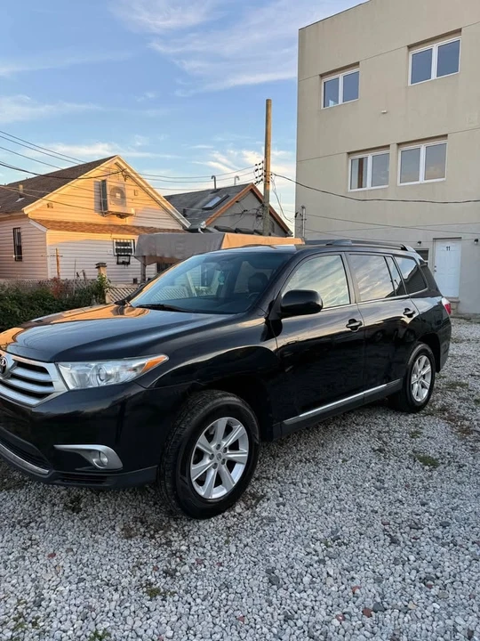 2012 Toyota Highlander - Image 3 of 19