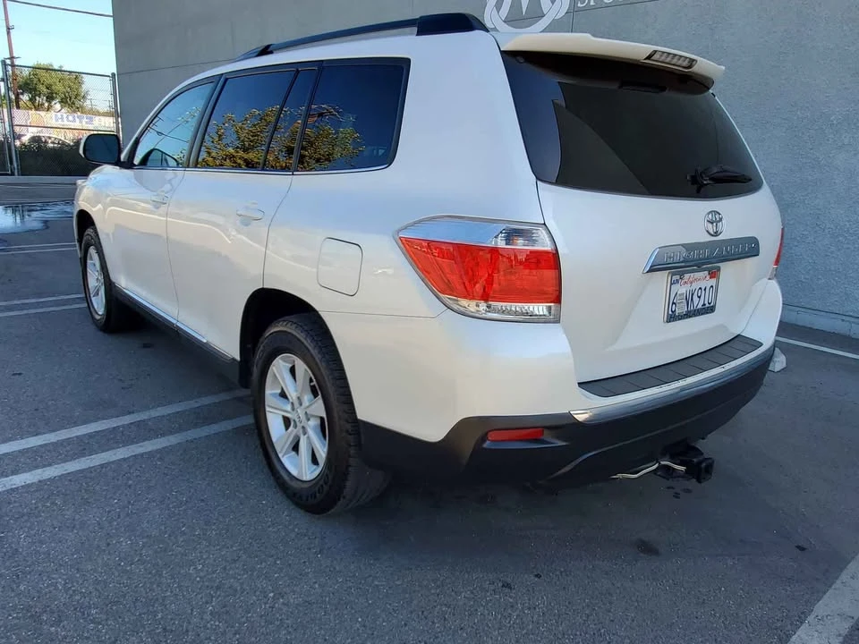 2012 Toyota Highlander - Image 5 of 14