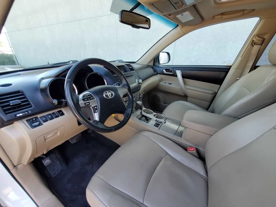 2012 Toyota Highlander - Image 6 of 14