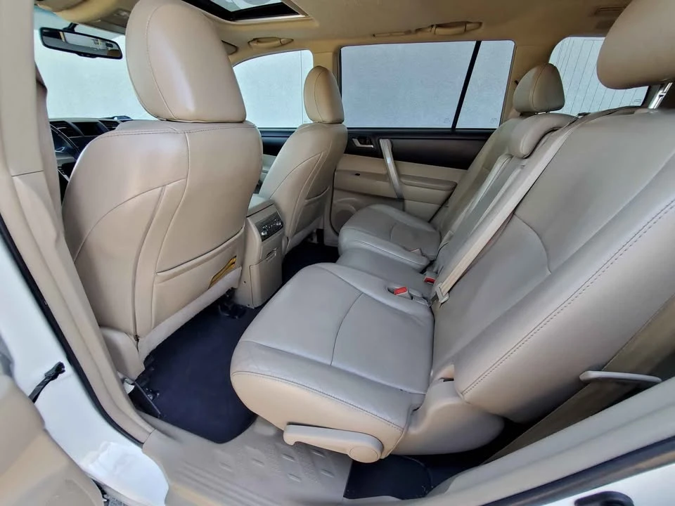 2012 Toyota Highlander - Image 12 of 14