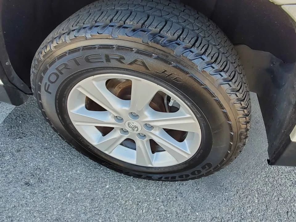 2012 Toyota Highlander - Image 14 of 14