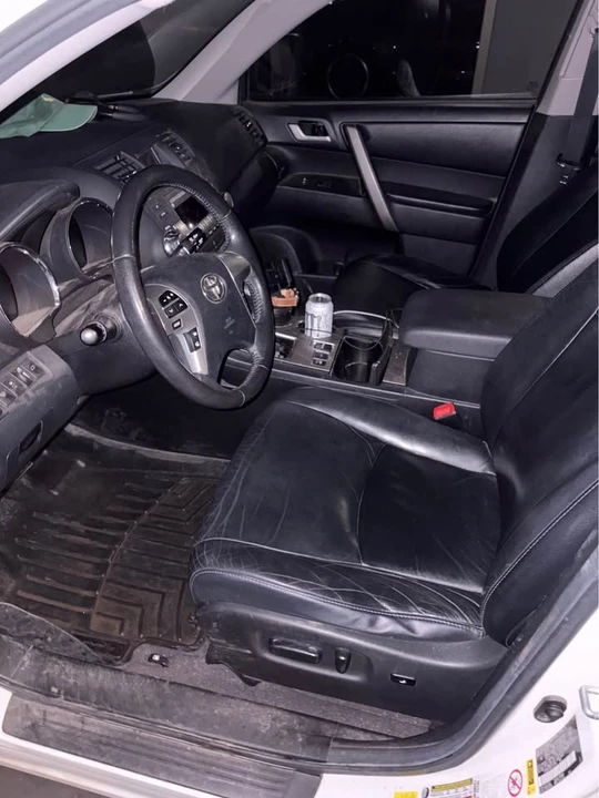 2012 Toyota Highlander - Image 11 of 12