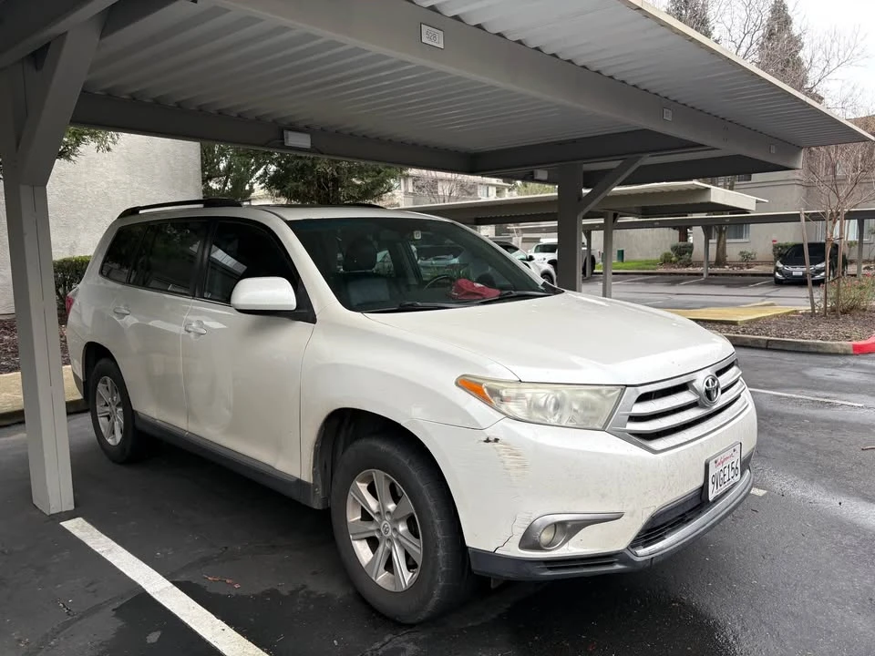 2012 Toyota Highlander - Image 3 of 12
