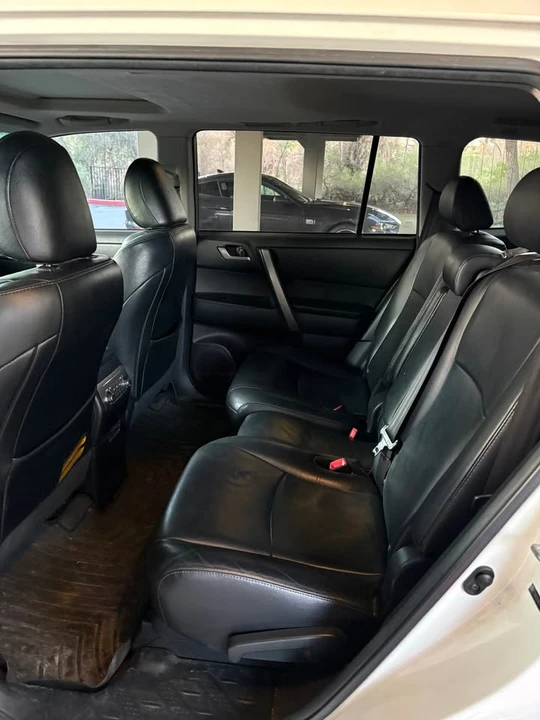 2012 Toyota Highlander - Image 6 of 12
