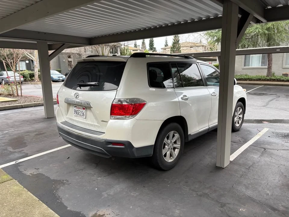 2012 Toyota Highlander - Image 4 of 12