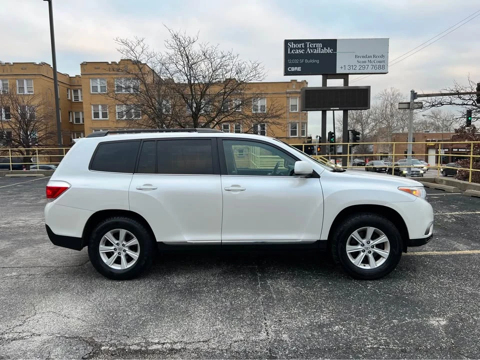 2012 Toyota Highlander - Image 4 of 16