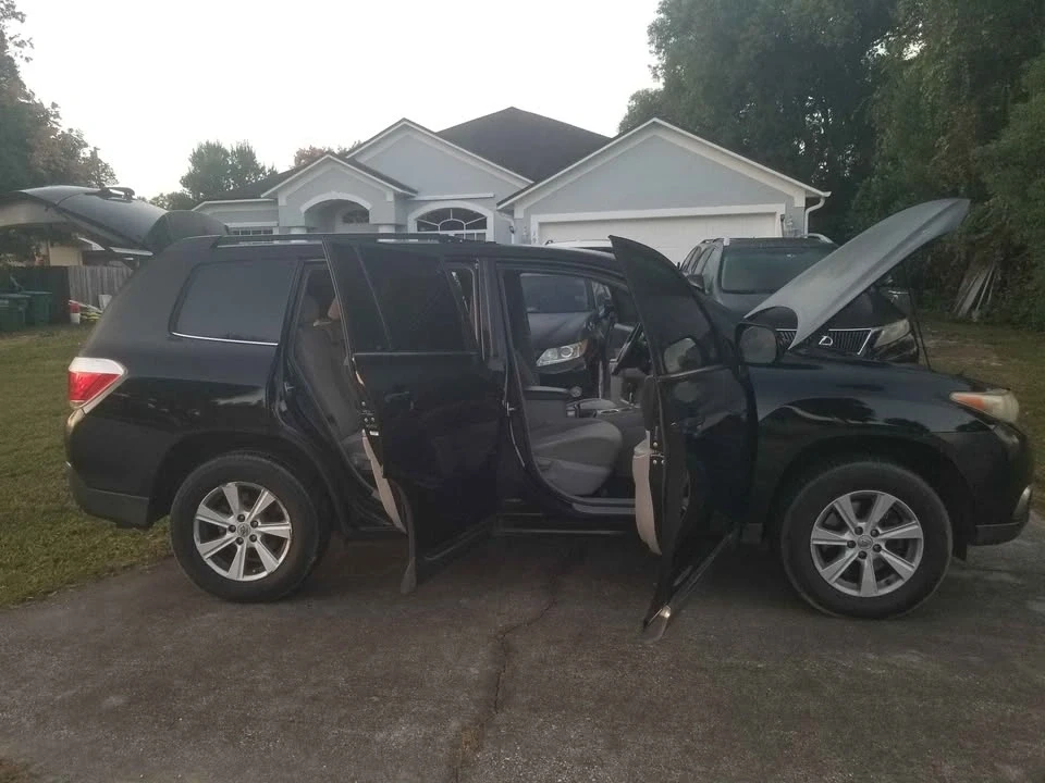 2012 Toyota Highlander - Image 18 of 20