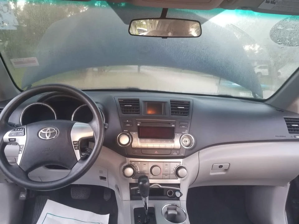 2012 Toyota Highlander - Image 14 of 20