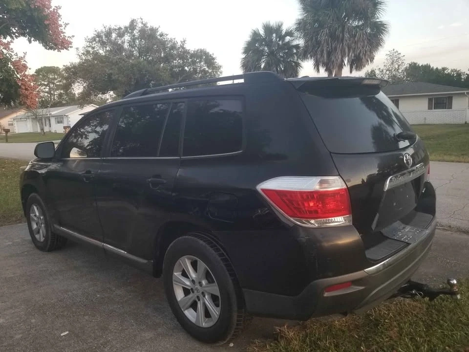2012 Toyota Highlander - Image 8 of 20