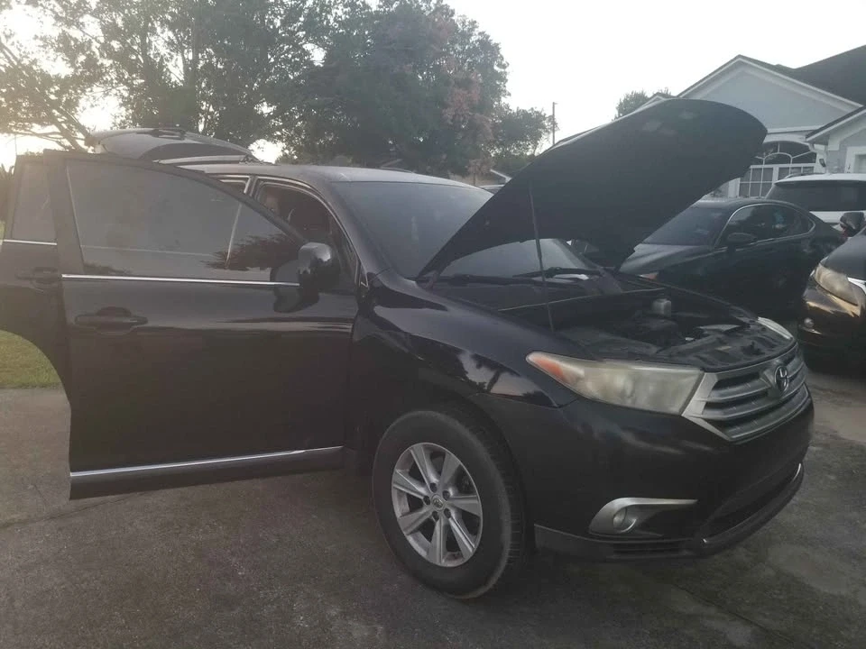 2012 Toyota Highlander - Image 15 of 20