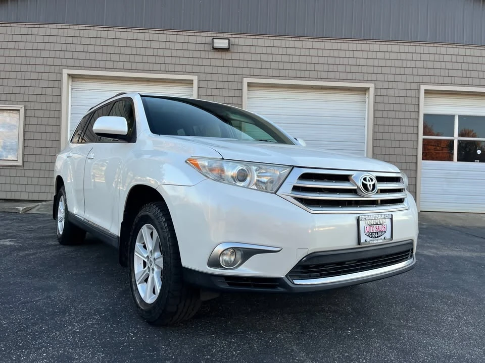 2012 Toyota Highlander - Image 11 of 16
