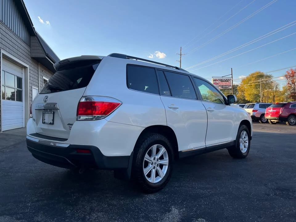 2012 Toyota Highlander - Image 13 of 16
