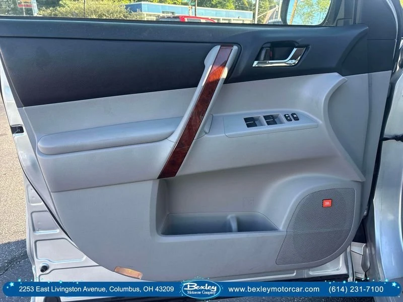 2012 Toyota Highlander - Image 18 of 20