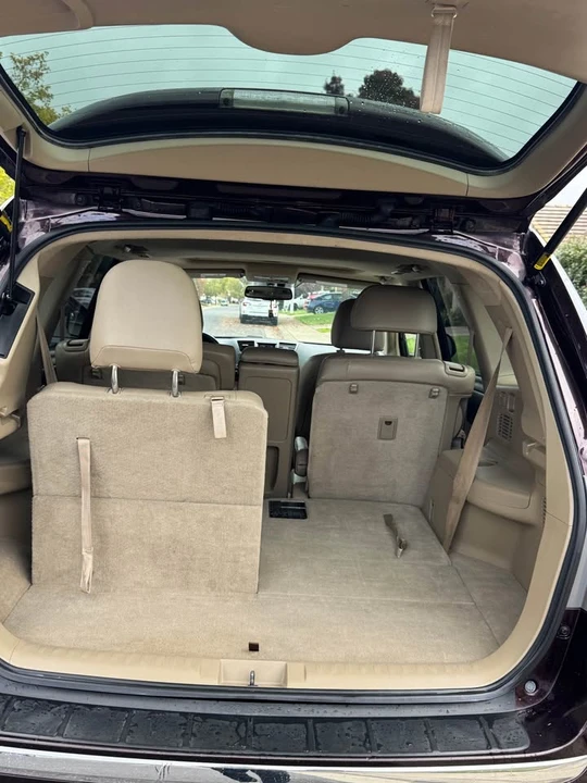 2012 Toyota Highlander - Image 13 of 17