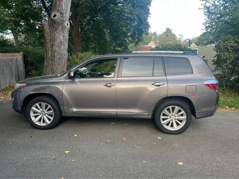 2012 Toyota Highlander - Image 4 of 10