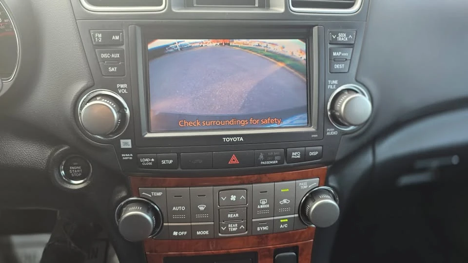 2012 Toyota Highlander - Image 13 of 20