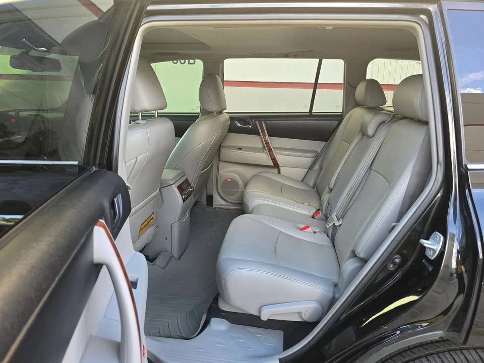 2012 Toyota Highlander - Image 12 of 14
