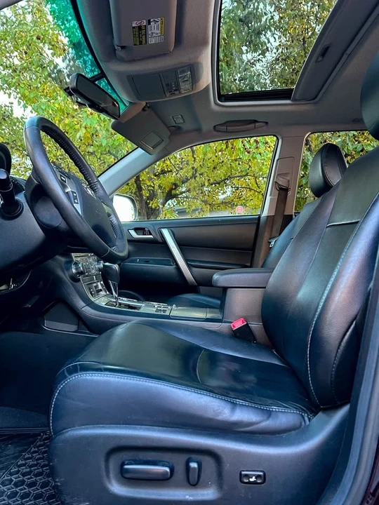 2012 Toyota Highlander - Image 13 of 14