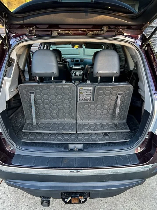 2012 Toyota Highlander - Image 10 of 14