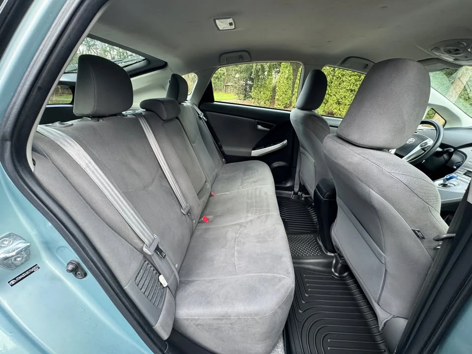 2012 Toyota Prius 3rd Gen - Image 12 of 16