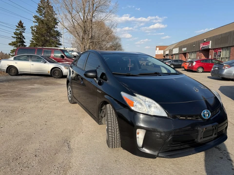2012 Toyota Prius 3rd Gen - Image 3 of 8