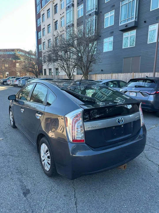2012 Toyota Prius 3rd Gen - Image 2 of 9