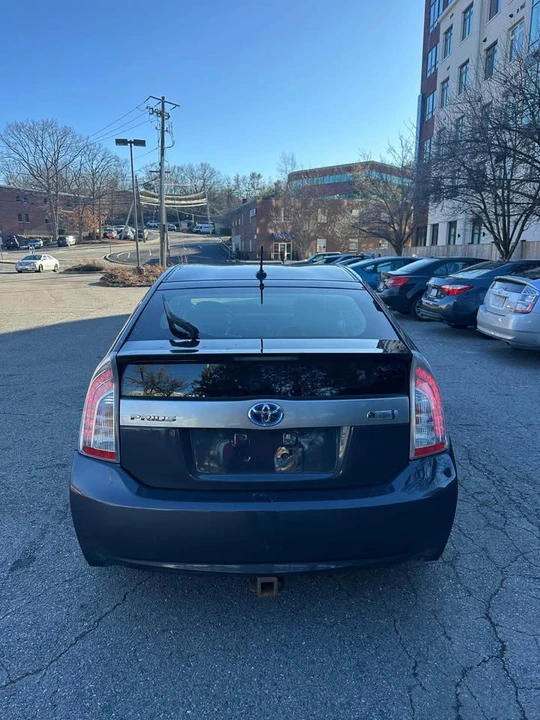 2012 Toyota Prius 3rd Gen - Image 4 of 9