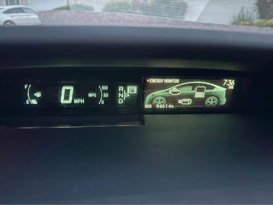 2012 Toyota Prius 3rd Gen - Image 13 of 20