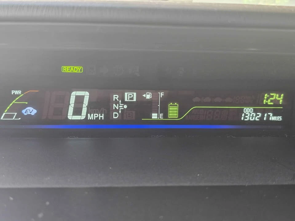 2012 Toyota Prius 3rd Gen - Image 7 of 7