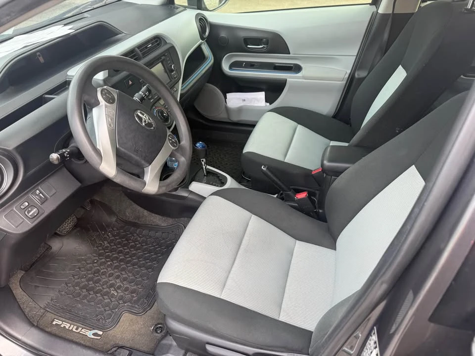 2012 Toyota Prius 3rd Gen - Image 9 of 12