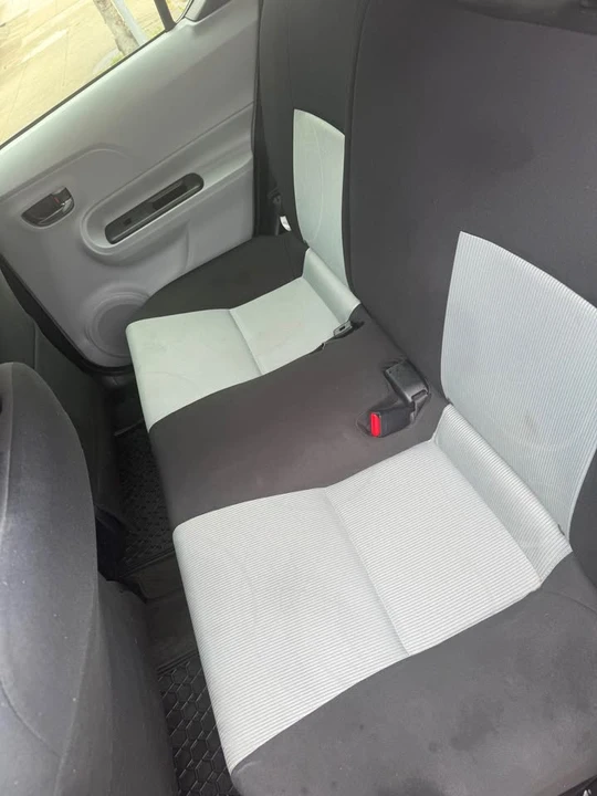 2012 Toyota Prius 3rd Gen - Image 7 of 12