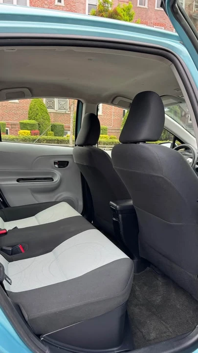 2012 Toyota Prius 3rd Gen - Image 11 of 15