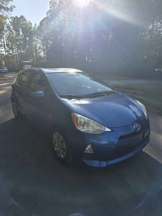 2012 Toyota Prius 3rd Gen - Image 2 of 14