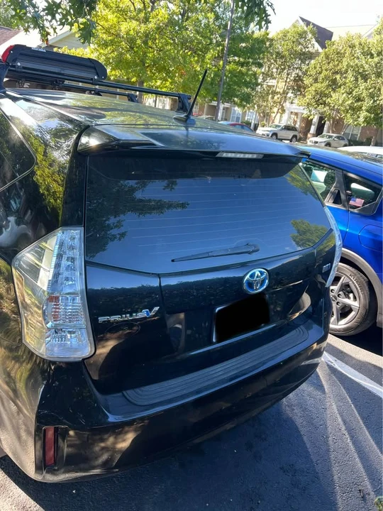 2012 Toyota Prius 3rd Gen - Image 2 of 12