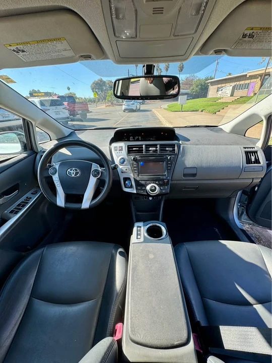 2012 Toyota Prius 3rd Gen - Image 6 of 20