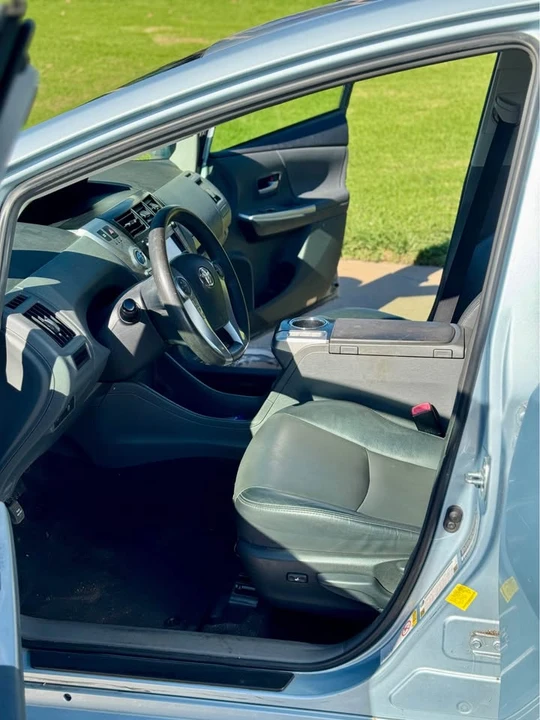 2012 Toyota Prius 3rd Gen - Image 11 of 20