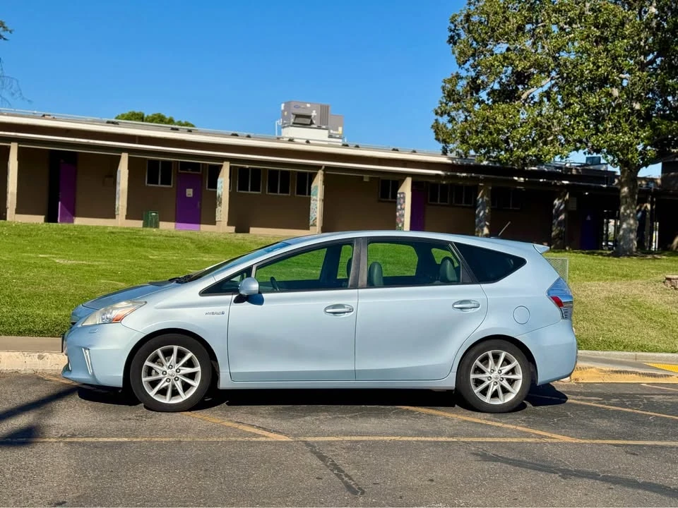 2012 Toyota Prius 3rd Gen - Image 18 of 20