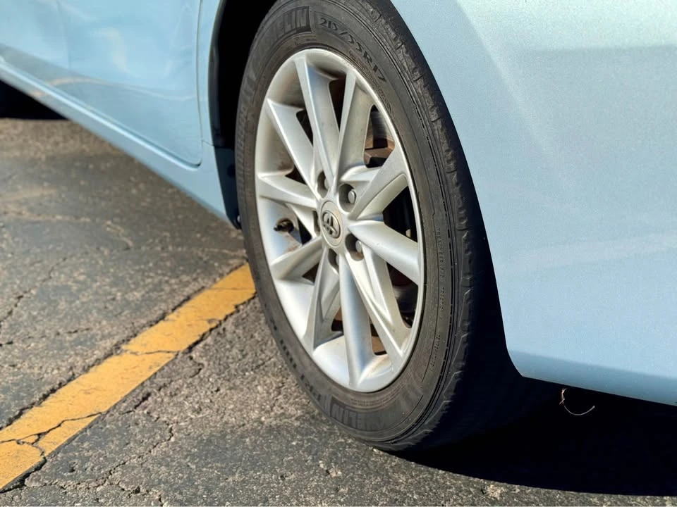 2012 Toyota Prius 3rd Gen - Image 12 of 20
