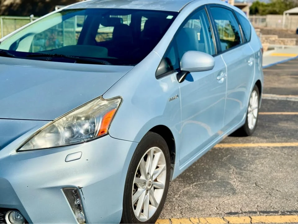 2012 Toyota Prius 3rd Gen - Image 13 of 20